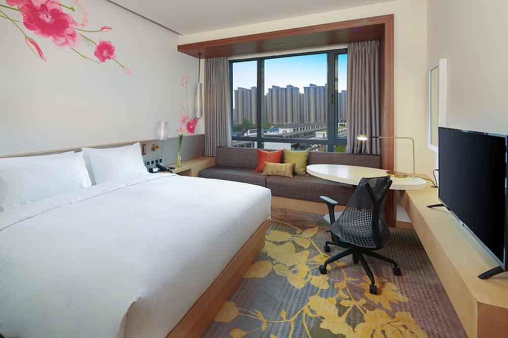 Hilton Garden Inn Wiener Neustadt Dış mekan fotoğraf