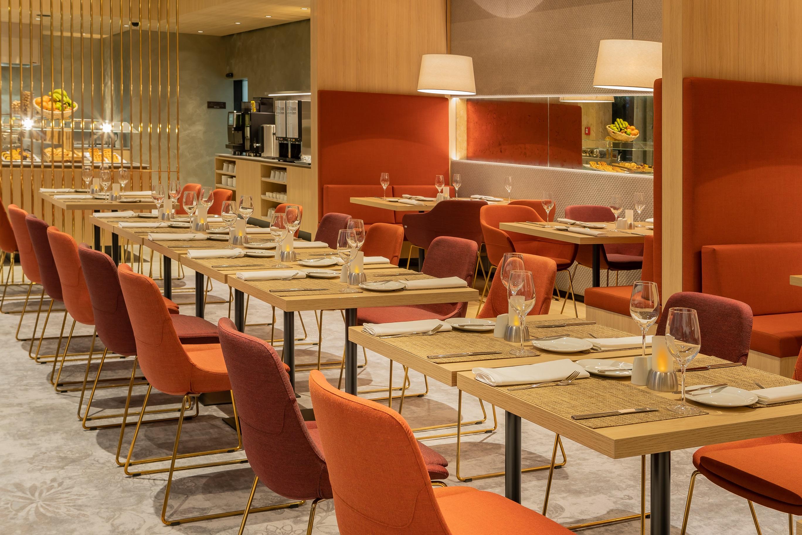 Hilton Garden Inn Wiener Neustadt Dış mekan fotoğraf