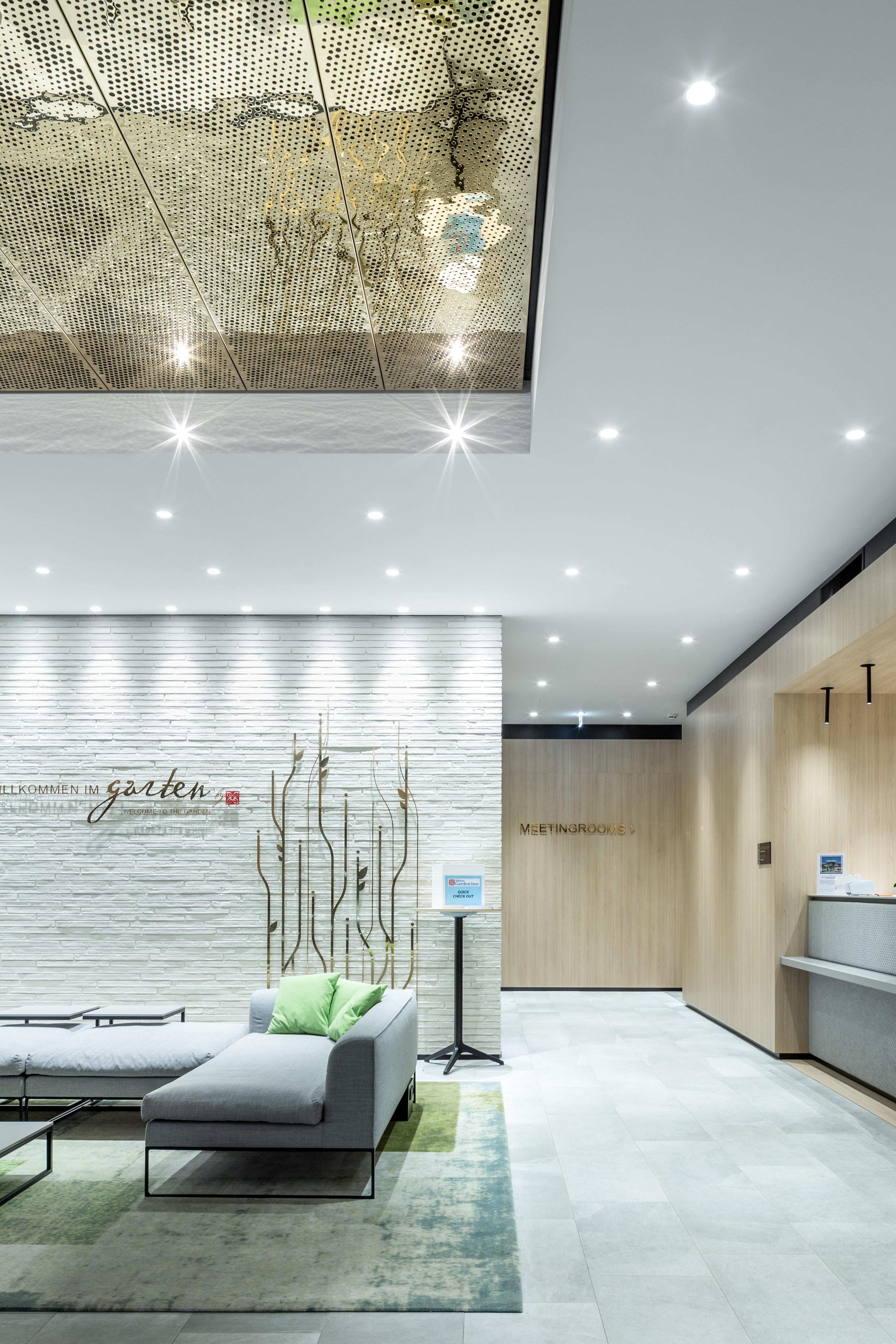 Hilton Garden Inn Wiener Neustadt Dış mekan fotoğraf