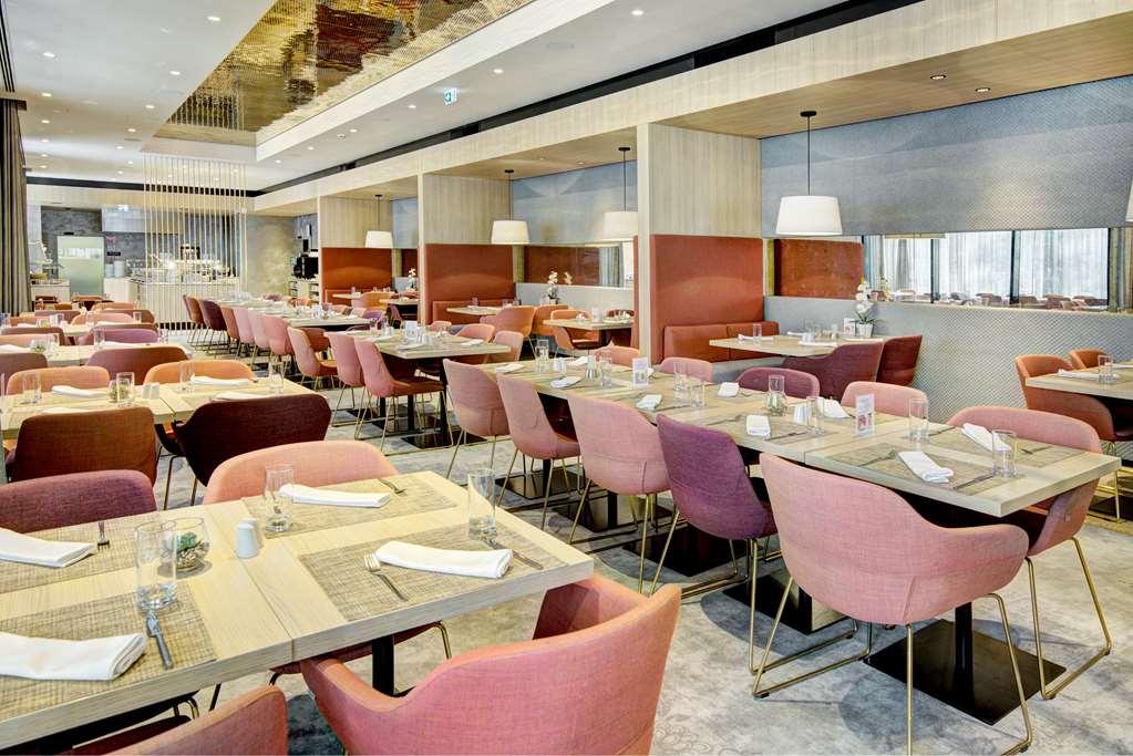 Hilton Garden Inn Wiener Neustadt Restoran fotoğraf
