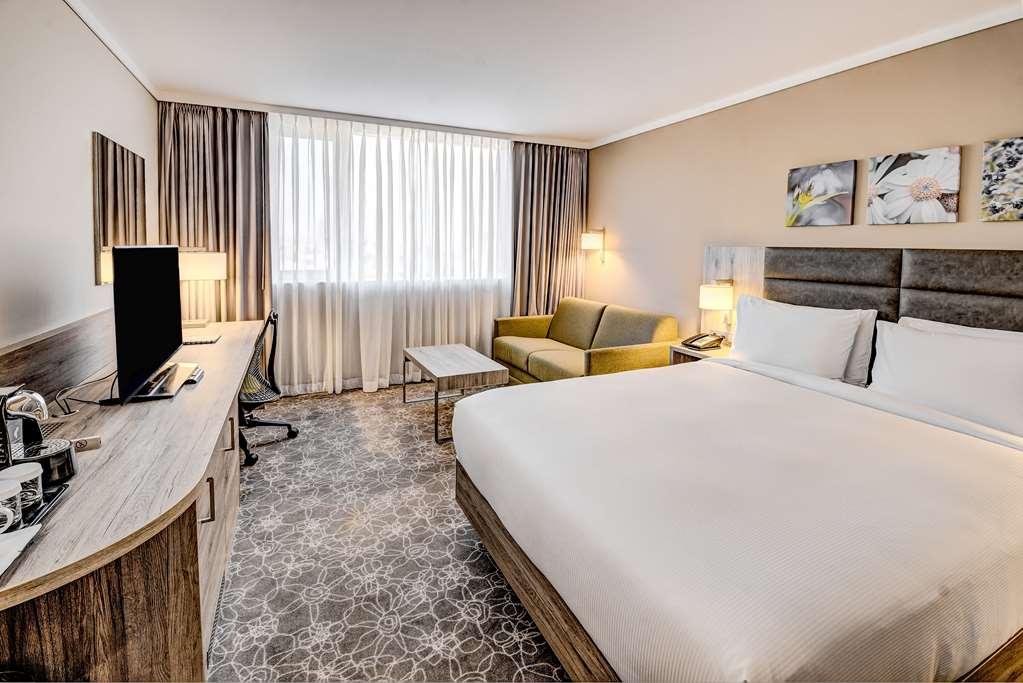 Hilton Garden Inn Wiener Neustadt Oda fotoğraf