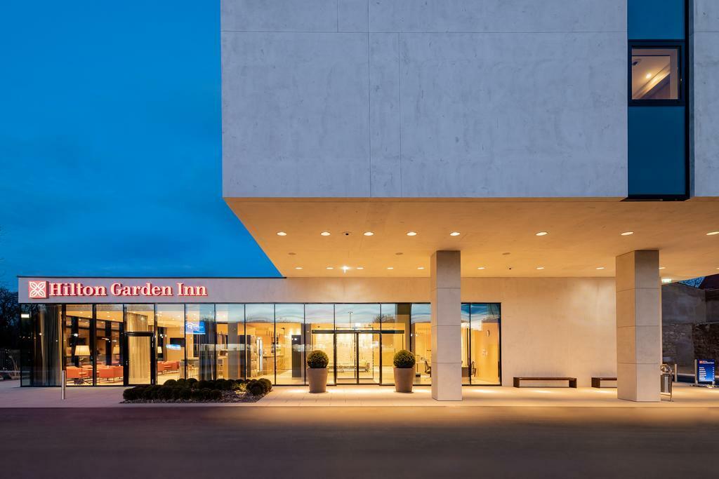 Hilton Garden Inn Wiener Neustadt Dış mekan fotoğraf